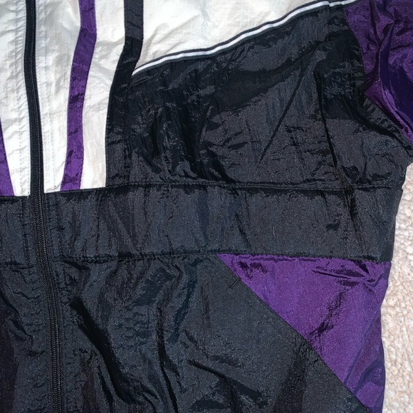 Vintage Windbreaker - Picture 2 of 6